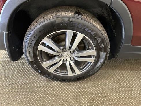 Used 2018 Honda Pilot EX image 40