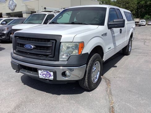 Used 2014 Ford F150 XL w/ Equipment Group 101A Mid AWD/4WD image 2