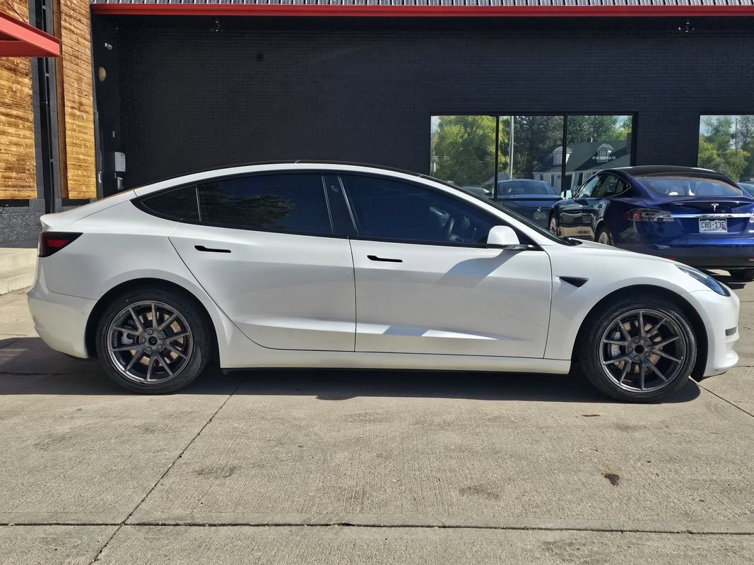Used 2021 Tesla Model 3 Standard Range Plus RWD image 9