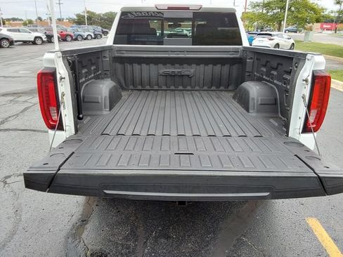 Used 2021 GMC Sierra 1500 AT4 w/ AT4 Premium Package AWD/4WD image 7
