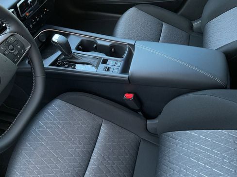 New 2026 Nissan Sentra SV image 31