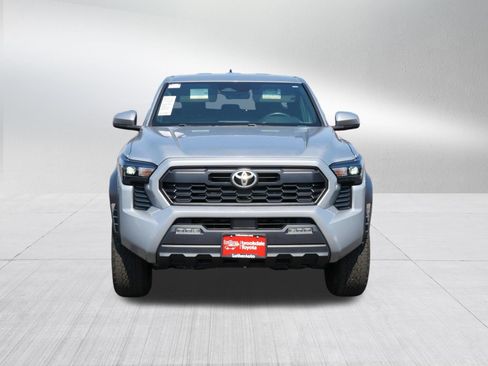 Certified 2024 Toyota Tacoma TRD Off-Road AWD/4WD image 2