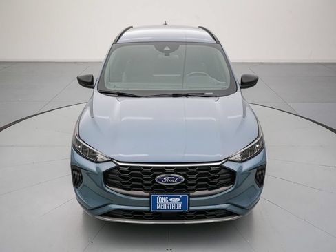 Used 2024 Ford Escape ST-Line w/ Tech Pack #1 FWD image 9