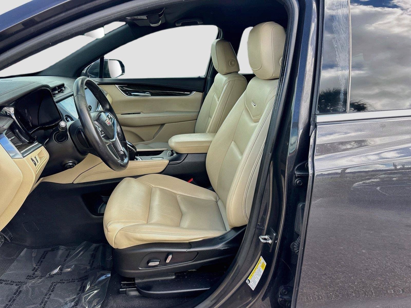 Used 2017 Cadillac XT5 FWD image 20