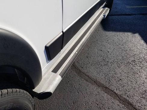 Used 2025 RAM ProMaster 2500 w/ U-Haul Equipment Group FWD image 9