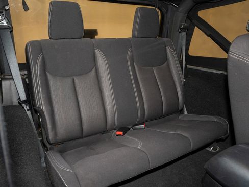 Used 2013 Jeep Wrangler Sahara image 8