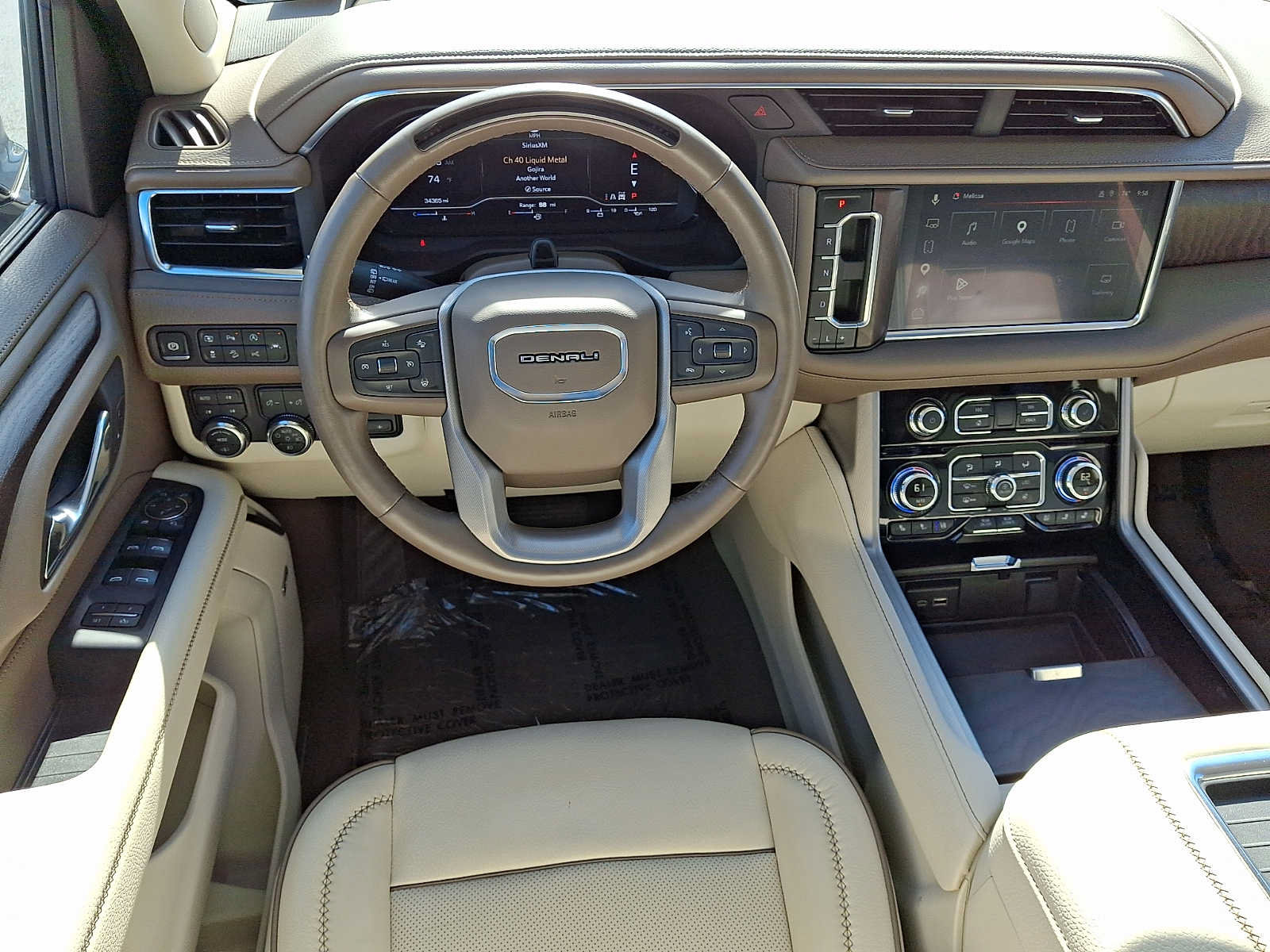 Used 2024 GMC Yukon Denali w/ Denali Reserve Package AWD/4WD image 10