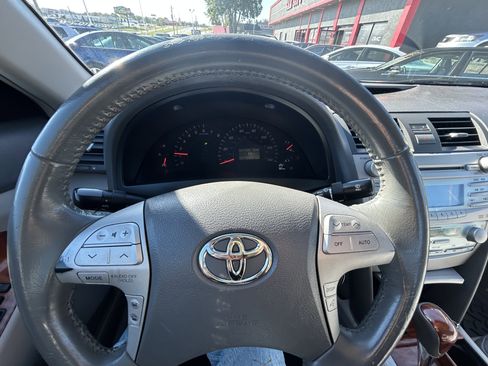 Used 2009 Toyota Camry image 9