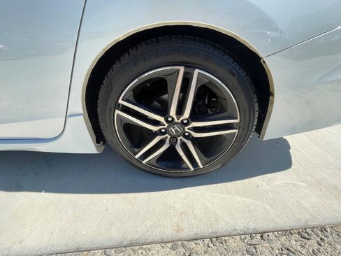 Used 2017 Honda Accord Sport image 31