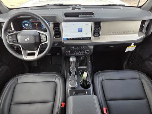 New 2026 Ford Bronco Outer Banks AWD/4WD image 10