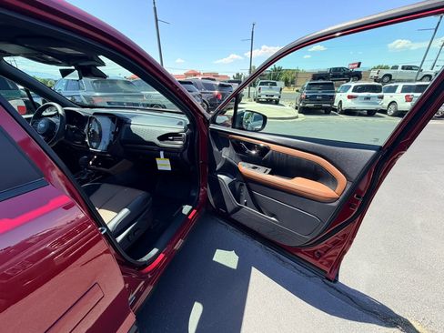 Used 2026 Subaru Forester Touring AWD/4WD image 24