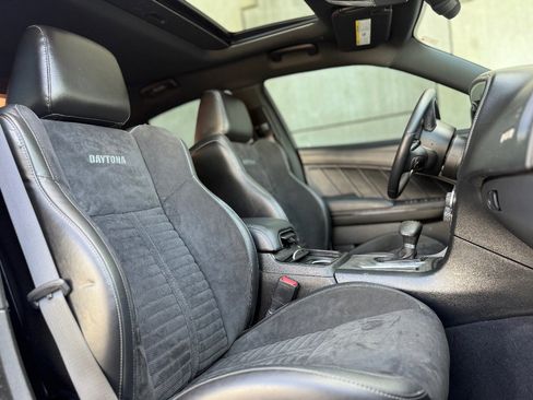Used 2022 Dodge Charger Scat Pack w/ Daytona Edition Group RWD image 14