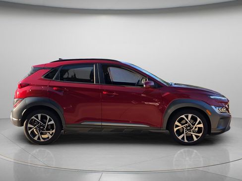 Used 2022 Hyundai Kona Limited AWD/4WD image 8