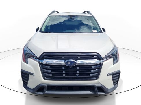 Used 2023 Subaru Ascent Limited w/ Technology Package AWD/4WD image 2