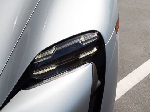 Certified 2021 Porsche Taycan 4S AWD/4WD image 13