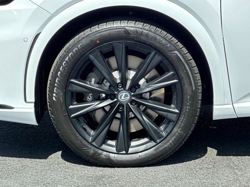 Used 2026 Lexus RX 500h F Sport AWD/4WD image 32