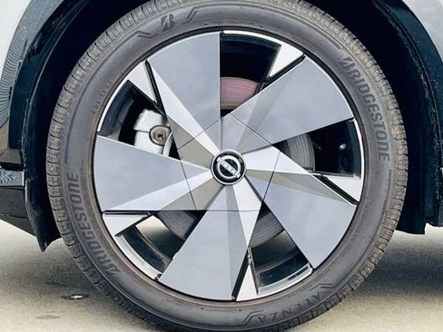 New 2024 Nissan Ariya AWD image 11