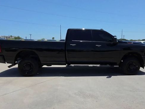 Used 2025 RAM 2500 Tradesman AWD/4WD image 9