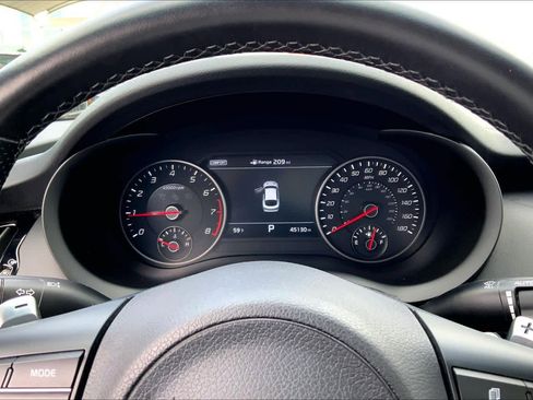 Used 2019 Kia Stinger GT2 image 24