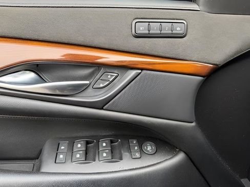 Used 2020 Cadillac Escalade Luxury w/ Escalade Sport Edition image 16