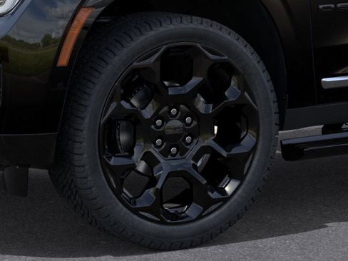 New 2026 GMC Yukon XL Denali w/ Denali Reserve Package AWD/4WD image 9