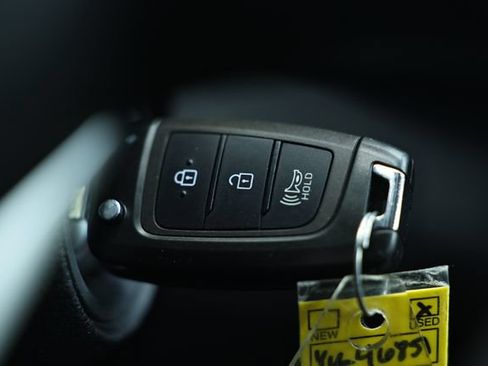 Used 2023 Hyundai Santa Fe SE AWD/4WD image 14