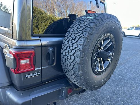 New 2026 Jeep Wrangler Unlimited Rubicon 392 image 12