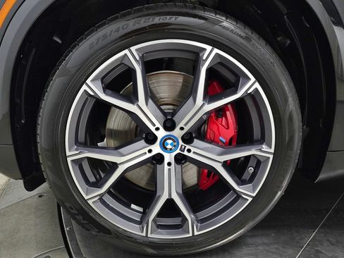 Used 2025 BMW X5 xDrive50e w/ Executive Package AWD/4WD image 13