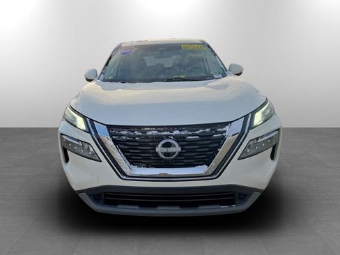 Used 2023 Nissan Rogue SV image 4