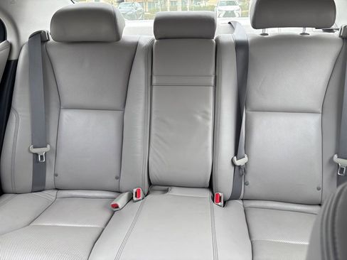 Used 2013 Lexus LS 460 w/ Comfort Pkg image 22