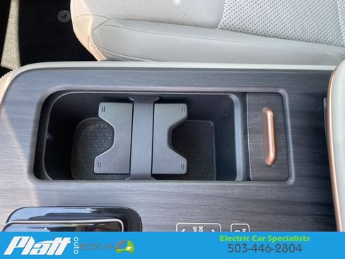 Used 2023 Nissan Ariya FWD image 27