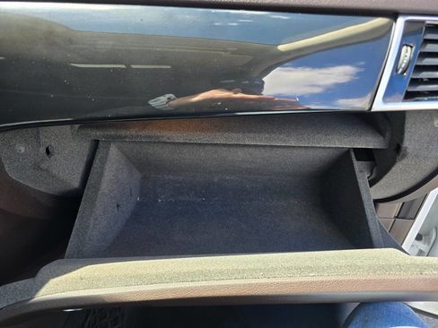 Used 2018 Mercedes-Benz GLE 350 4MATIC image 33