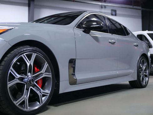 Used 2021 Kia Stinger GT1 image 7