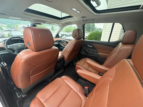 Used 2021 Chevrolet Traverse High Country w/ LPO, Floor Liner Package AWD/4WD image 64
