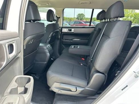 New 2025 Hyundai Santa Fe SE image 17