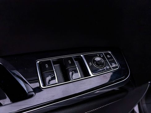 Used 2025 Cadillac Escalade Sport Platinum AWD/4WD image 21