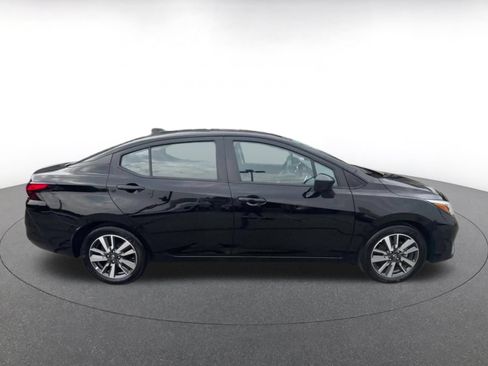 Used 2025 Nissan Versa SV FWD image 15