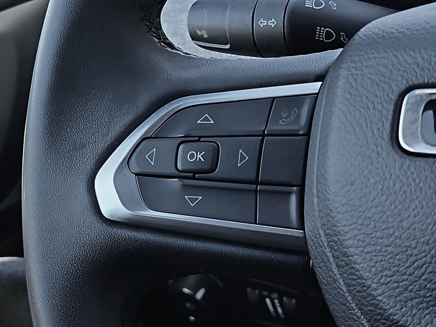 Used 2024 Jeep Compass Latitude AWD/4WD image 12