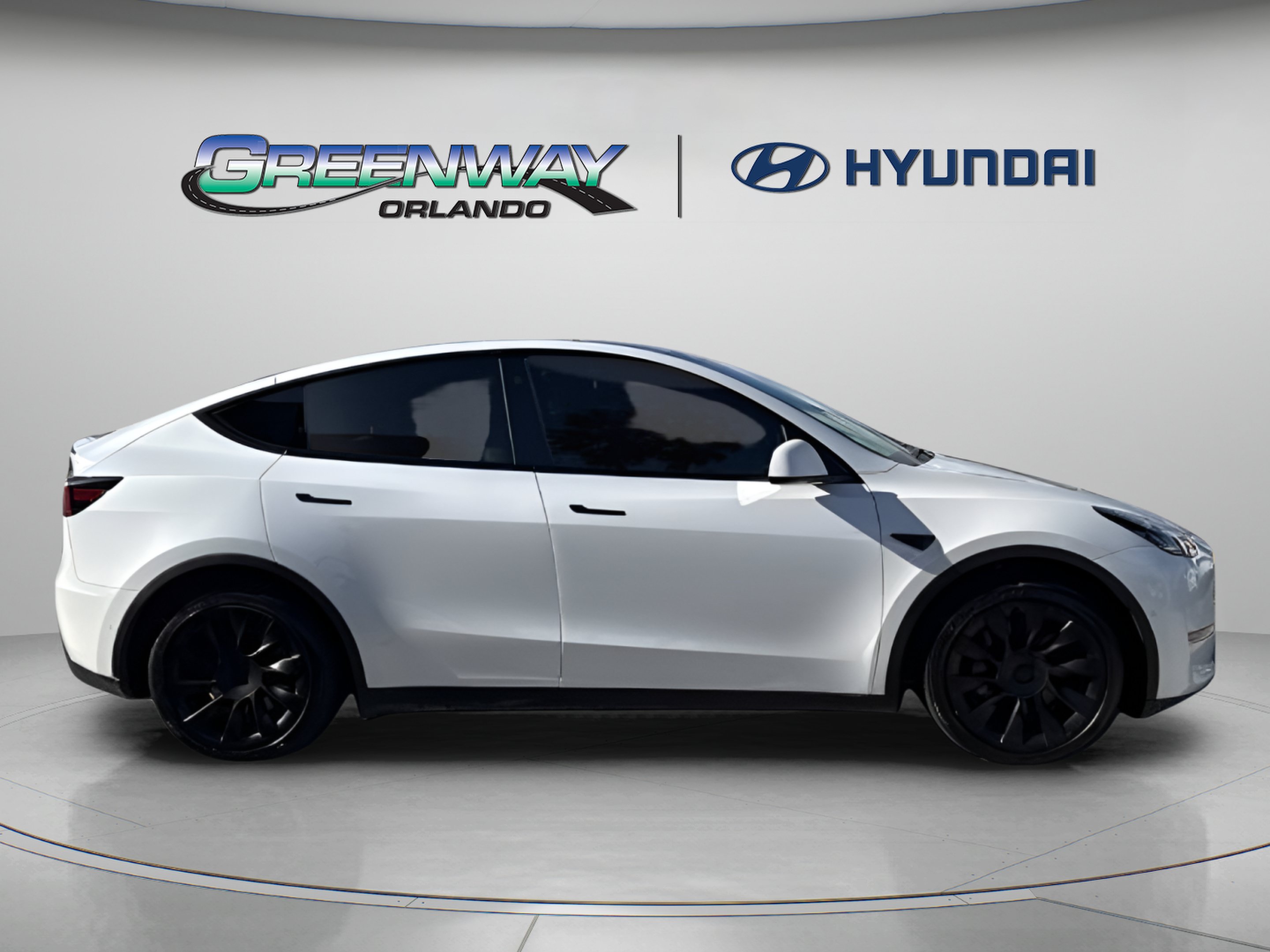 Used 2021 Tesla Model Y Long Range AWD/4WD image 8