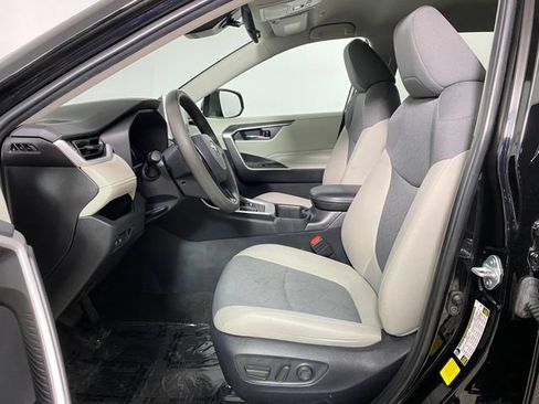 Certified 2024 Toyota RAV4 XLE FWD image 10