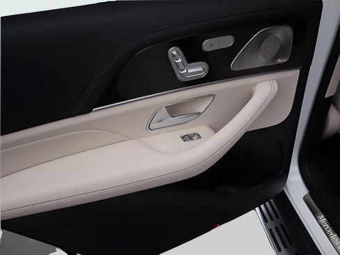 New 2026 Mercedes-Benz GLS 450 4MATIC image 22