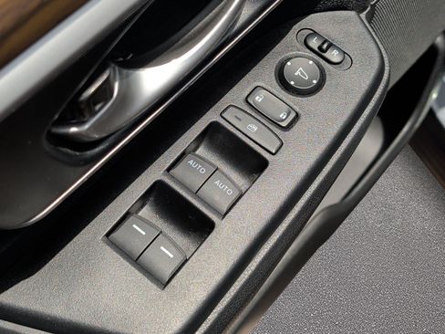 Used 2021 Honda CR-V EX image 9