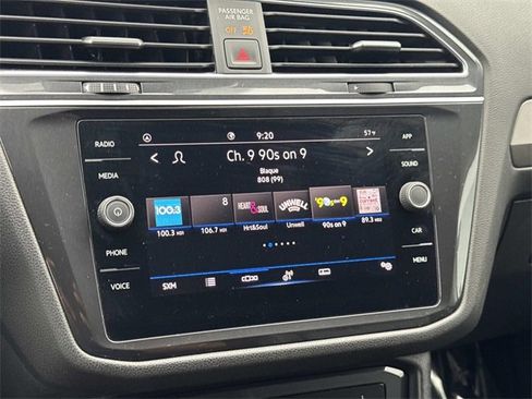 Certified 2022 Volkswagen Tiguan SE image 22