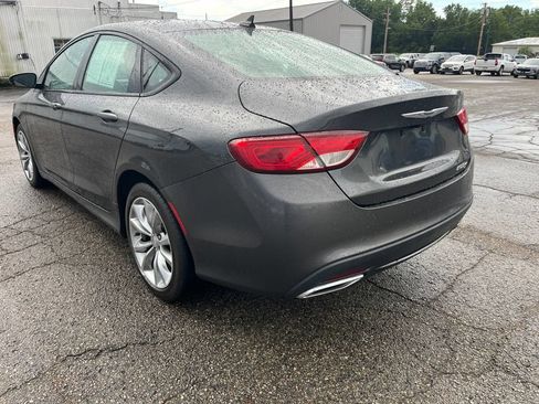 Used 2016 Chrysler 200 S FWD image 5