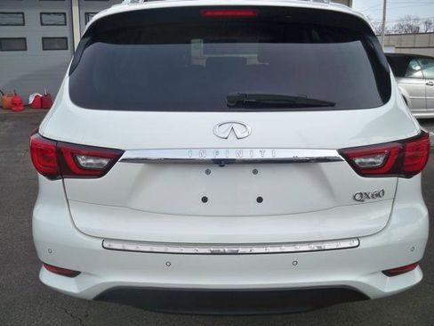 Used 2019 INFINITI QX60 Luxe w/ Essential Package image 4