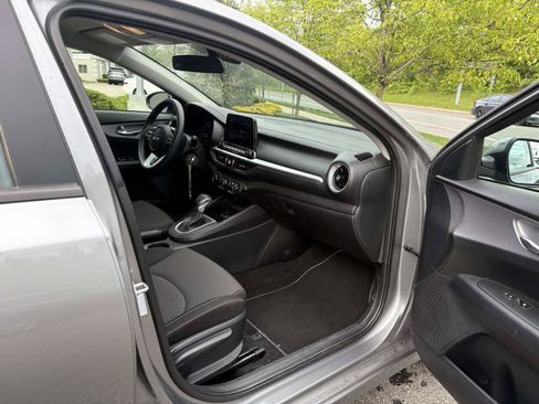 Certified 2024 Kia Forte LXS FWD image 22