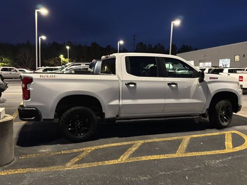 Used 2023 Chevrolet Silverado 1500 LT Trail Boss w/ Protection Package image 6