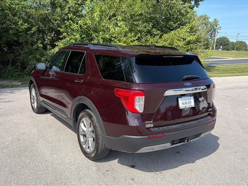 Used 2023 Ford Explorer XLT w/ Equipment Group 202A AWD/4WD image 3