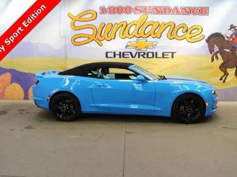 Used 2023 Chevrolet Camaro LT image 1