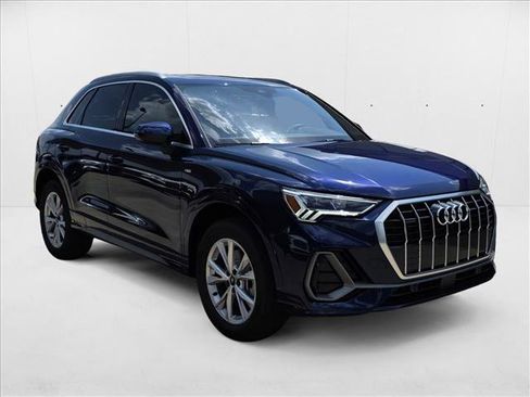 New 2025 Audi Q3 2.0T Premium w/ Convenience Package image 3